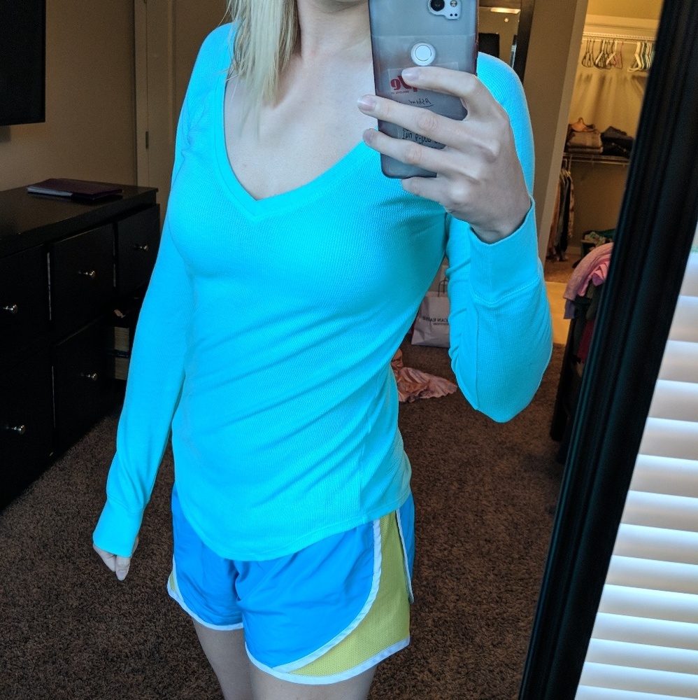 Long sleeve tee
